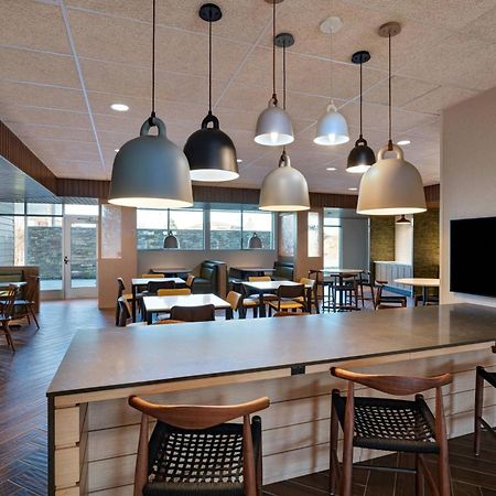 Fairfield Inn & Suites By Marriott Oskaloosa מראה חיצוני תמונה